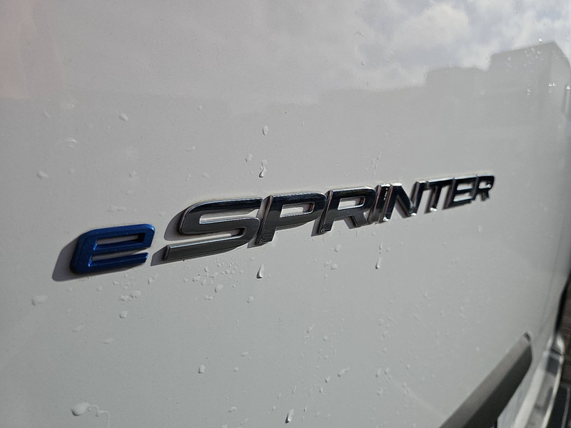 Panel van, Electric van Mercedes-Benz eSprinter  L2H2 41kWh DEMO!: picture 15