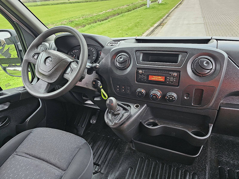 Flatbed van Opel Movano 2.3 HIAB 023 ac EURO6: picture 8 Flatbed van Opel Movano 2.3 HIAB 023 ac EURO6: picture 8