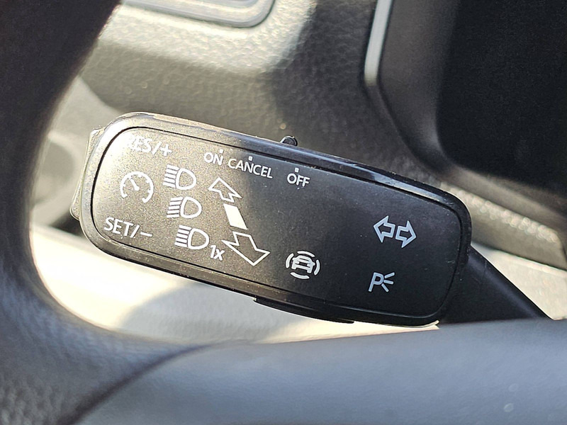 Panel van Volkswagen Crafter 35 2.0 TDI 177 L2H2: picture 12