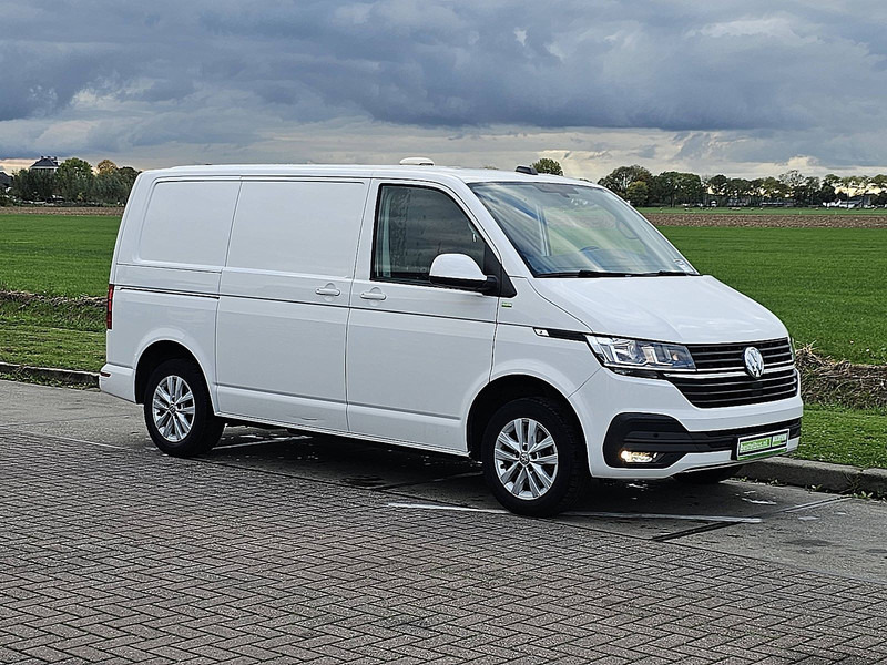 Volkswagen Transporter 2.0 TDI T6.1 L1H1 Euro6 NAP! - Small van: picture 5 Volkswagen Transporter 2.0 TDI T6.1 L1H1 Euro6 NAP! - Small van: picture 5