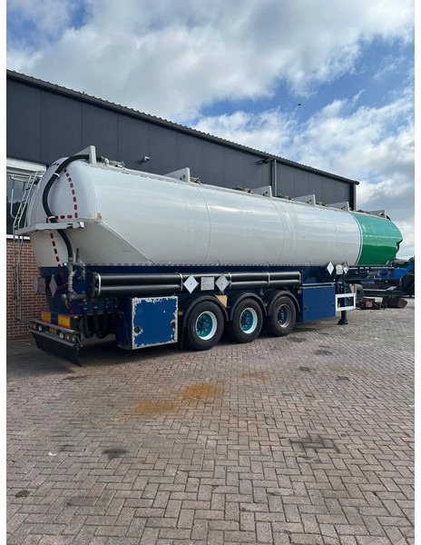 Feldbinder Silo - Tank semi-trailer: picture 2 Feldbinder Silo - Tank semi-trailer: picture 2