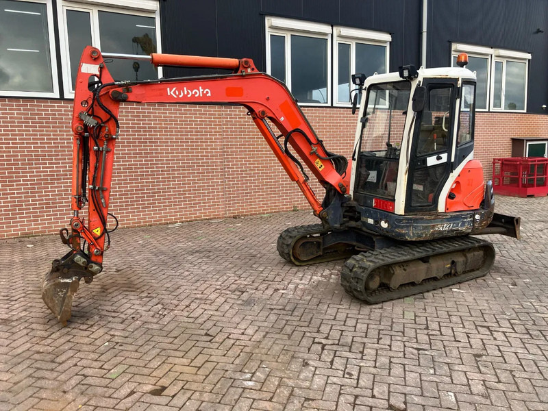 Kubota KX121-3a - Mini excavator: picture 1 Kubota KX121-3a - Mini excavator: picture 1