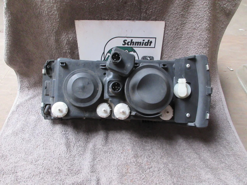 DAF 1442500 // 1442501 // KOPLAMP DAF LF 45 LINKS & RECHTS EURO 5 - Headlight for Truck: picture 4 DAF 1442500 // 1442501 // KOPLAMP DAF LF 45 LINKS & RECHTS EURO 5 - Headlight for Truck: picture 4