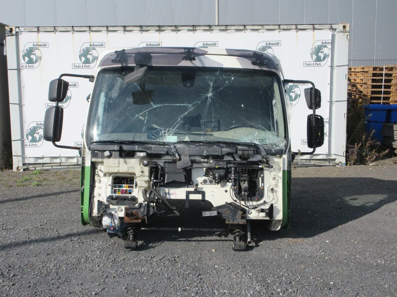 DAF 2363288 DAF 210 LF CABINE MODEL 2018 EURO 6 LICHT BESCHADIG VOOR ZIJDEN - Cab and interior for Truck: picture 2 DAF 2363288 DAF 210 LF CABINE MODEL 2018 EURO 6 LICHT BESCHADIG VOOR ZIJDEN - Cab and interior for Truck: picture 2
