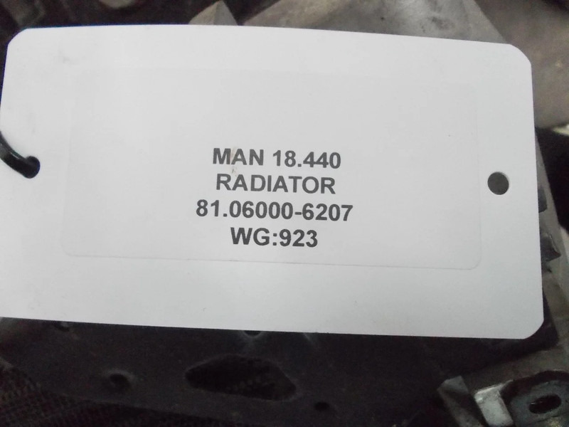 MAN 18.440 81.06000-6207 RADIATOR - Radiator for Truck: picture 3 MAN 18.440 81.06000-6207 RADIATOR - Radiator for Truck: picture 3
