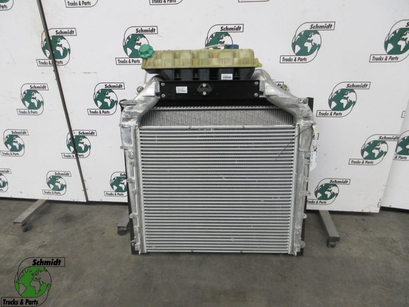 MAN 81.06100-6936/81.06130-0243 NIEUWE RADIATEUR MODEL 2022 - Radiator for Truck: picture 1 MAN 81.06100-6936/81.06130-0243 NIEUWE RADIATEUR MODEL 2022 - Radiator for Truck: picture 1