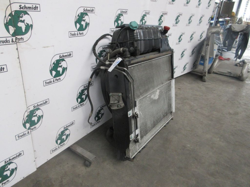 MAN 81.06101-0076 - 81.06101-0073 / RADIATEUR TGS EURO 6 - Radiator for Truck: picture 3 MAN 81.06101-0076 - 81.06101-0073 / RADIATEUR TGS EURO 6 - Radiator for Truck: picture 3