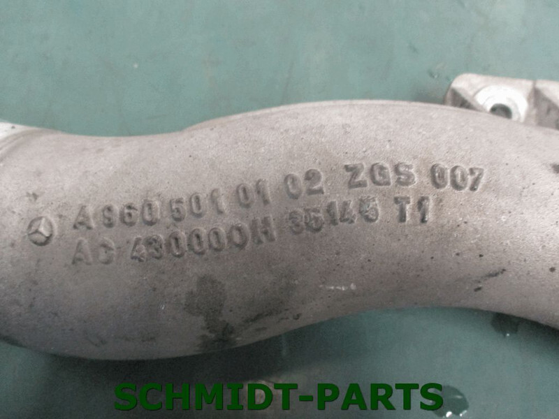 Mercedes-Benz A 960 501 01 02 Inlaatbuis - Cooling system for Truck: picture 2 Mercedes-Benz A 960 501 01 02 Inlaatbuis - Cooling system for Truck: picture 2