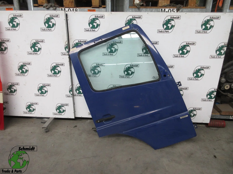 Mercedes-Benz A 960 720 24 03//A 973 720 18 05 DEUR RECHTS ATEGO EURO 5 - Door and parts for Truck: picture 1 Mercedes-Benz A 960 720 24 03//A 973 720 18 05 DEUR RECHTS ATEGO EURO 5 - Door and parts for Truck: picture 1