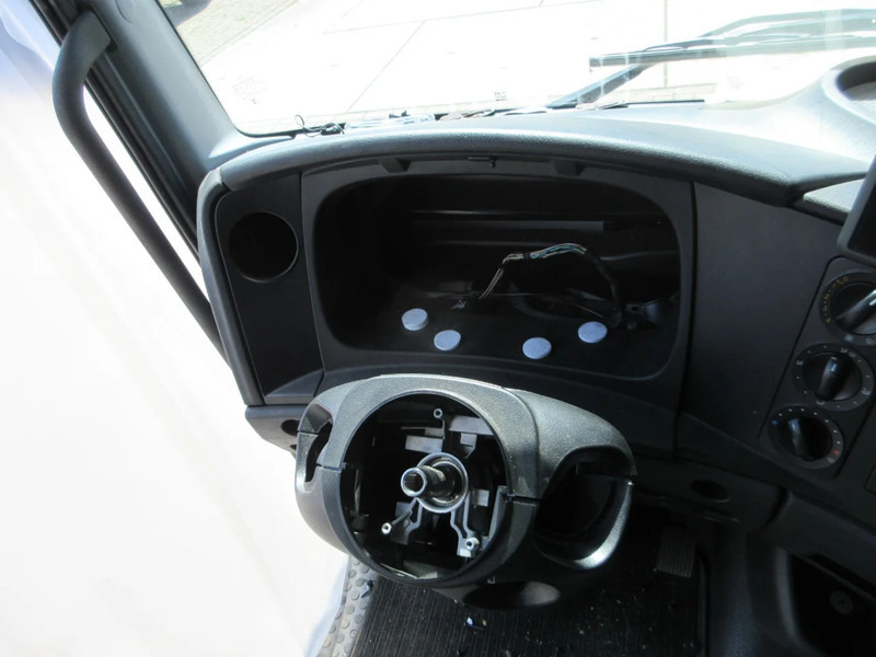 Cab and interior for Truck Mercedes-Benz CABINE MERCEDES 818 EURO 6 VOOR ONDERDELEN: picture 14