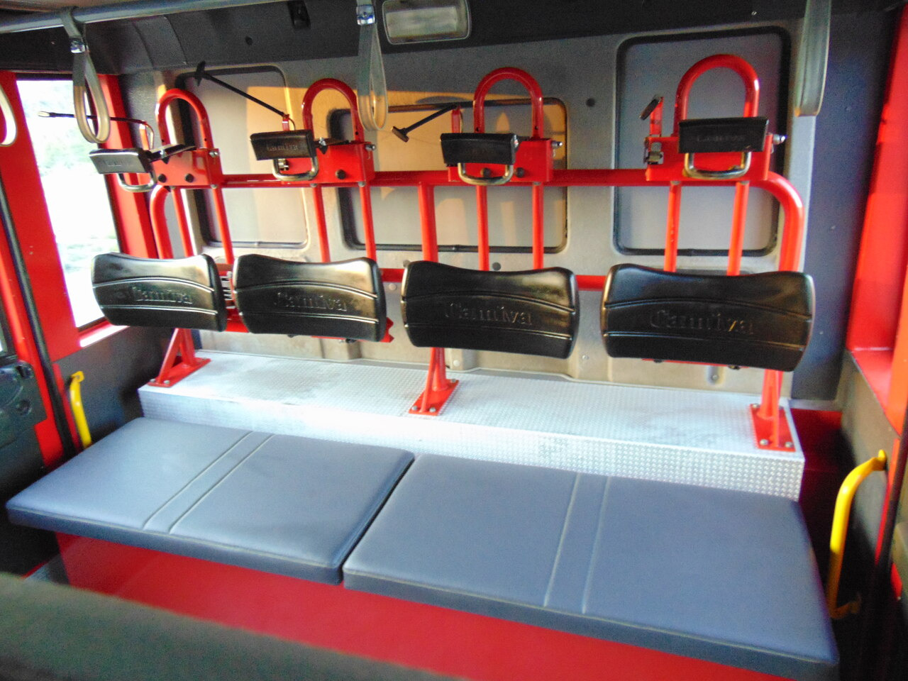 Fire truck IVECO EuroCargo 130E23 Camiva: picture 15