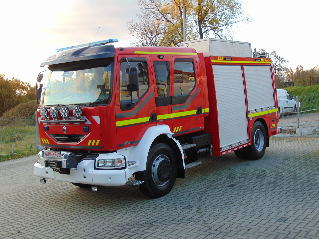 RENAULT Midlum 270dCi Camiva - Fire truck: picture 1 RENAULT Midlum 270dCi Camiva - Fire truck: picture 1