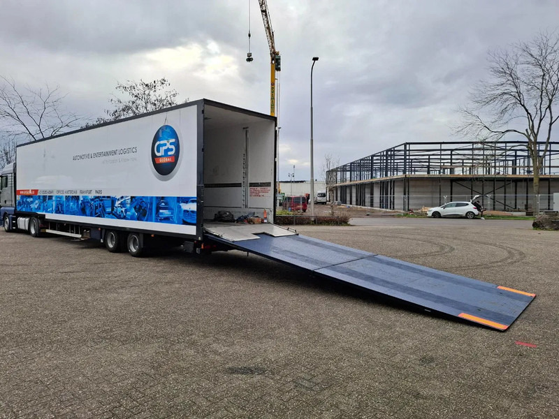 LECI TRAILER SR2E / NL RACE TRAILER / 6CARS / 2XLIFT 3TON / WINCH / TUV:27-02-2026 / 2002 - Autotransporter semi-trailer: picture 3 LECI TRAILER SR2E / NL RACE TRAILER / 6CARS / 2XLIFT 3TON / WINCH / TUV:27-02-2026 / 2002 - Autotransporter semi-trailer: picture 3