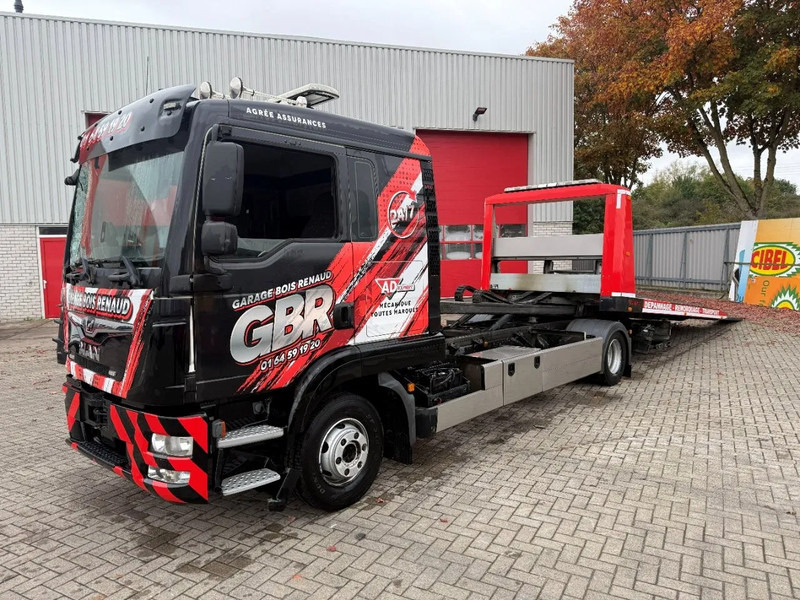 MAN TGL 12.250 / ENGINE RUNNING / ONLY:276364 KM / TOW-TRUCK / CLEPEL / WINCH / REMOTE / 6PERSONS / AUTOMATIC / EURO-6 / 2018 - Tow truck: picture 1 MAN TGL 12.250 / ENGINE RUNNING / ONLY:276364 KM / TOW-TRUCK / CLEPEL / WINCH / REMOTE / 6PERSONS / AUTOMATIC / EURO-6 / 2018 - Tow truck: picture 1
