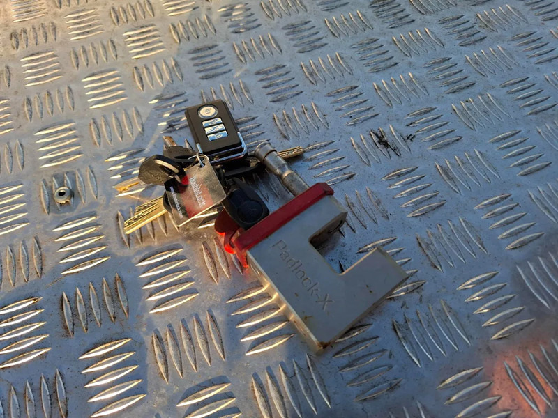 Autotransporter trailer Niewiadow BR3  / 3X AL-KO 1200KG AXLES / 2XRAMP / GALVANIZED / CAR TRANSPORTER / NEW!!! / INCL LOCK / 2025: picture 20