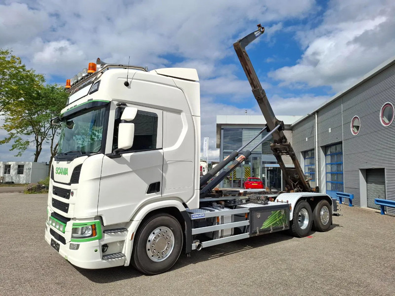 Scania NGS R500 / RETARDER / AJK HOOK 22 TON / LIFT+LENKACHSE / TUV:17-06-2026 / NAVI / LWDS / ALCOA / LEATHER / AUTOMATIC / EURO-6 / 2 - Hook lift truck: picture 1 Scania NGS R500 / RETARDER / AJK HOOK 22 TON / LIFT+LENKACHSE / TUV:17-06-2026 / NAVI / LWDS / ALCOA / LEATHER / AUTOMATIC / EURO-6 / 2 - Hook lift truck: picture 1