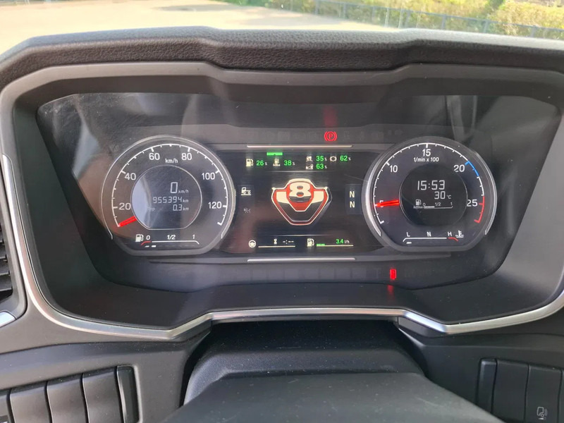 Tractor unit Scania NGS R650 V8 / 6X4 / RETARDER / 2X BIG AXLE / PARKCOOL / DOUBLE TANK / INLINER / FULL-AIR / ALCOA / LEATHER / NAVI / GEN2 V2 / EU: picture 19 Tractor unit Scania NGS R650 V8 / 6X4 / RETARDER / 2X BIG AXLE / PARKCOOL / DOUBLE TANK / INLINER / FULL-AIR / ALCOA / LEATHER / NAVI / GEN2 V2 / EU: picture 19