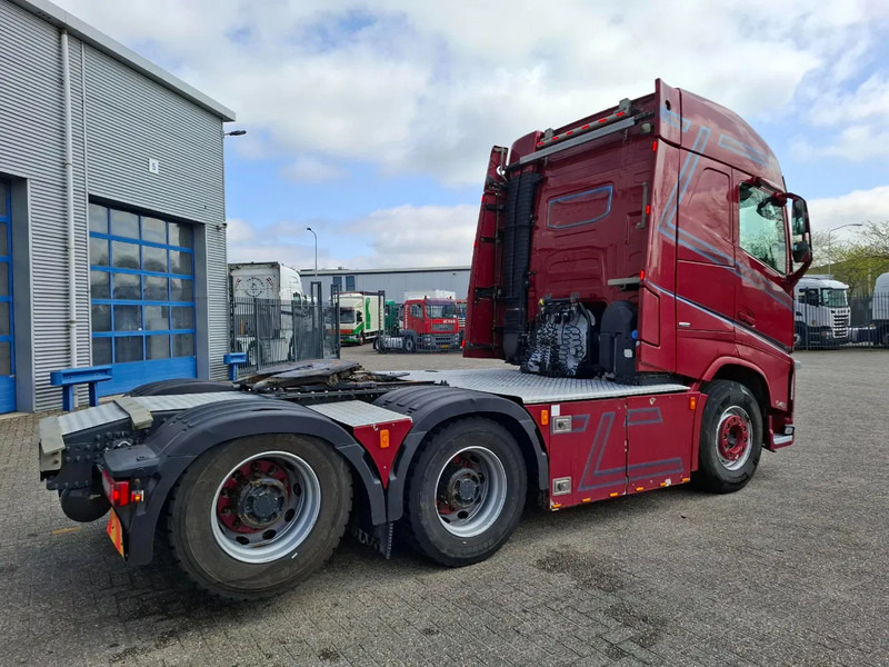 Volvo FH4-540 / 6X4 / BIG AXLE / HYDRAULICS / VEB+ / DYNAMIC STEERING / NAVI / ACC / LWDS / FULL-AIR / LEATHER / AUTOMATIC / EURO-6 / - Tractor unit: picture 5 Volvo FH4-540 / 6X4 / BIG AXLE / HYDRAULICS / VEB+ / DYNAMIC STEERING / NAVI / ACC / LWDS / FULL-AIR / LEATHER / AUTOMATIC / EURO-6 / - Tractor unit: picture 5