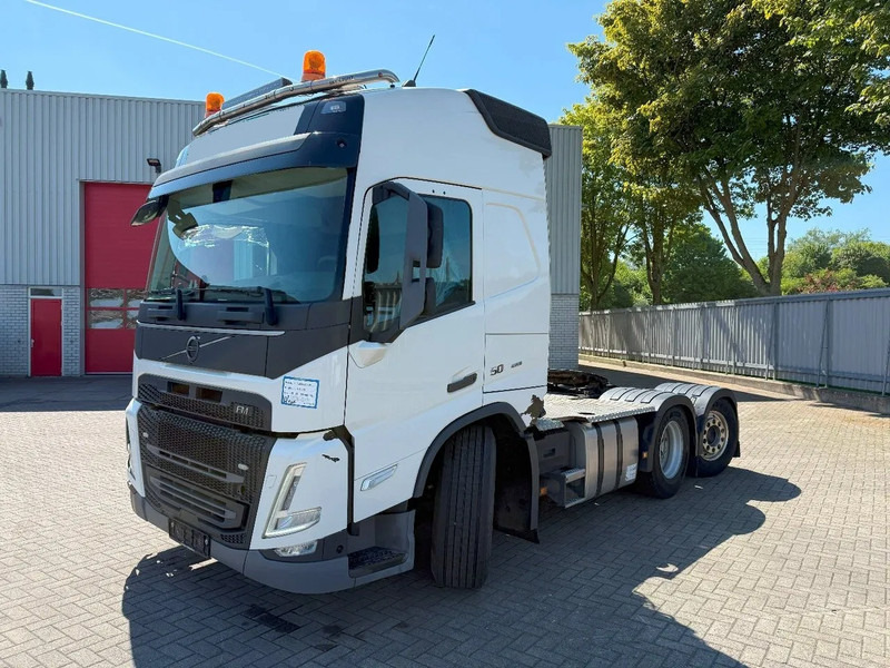 Volvo FM5-500 / ENGINE RUNNING / HYDRAULICS / DYNAMIC STEERING / ONLY:228169 KM / FULL-AIR / LIFT+LENKACHSE / VEB+ / ACC / LWDS / AUTO - Tractor unit: picture 1 Volvo FM5-500 / ENGINE RUNNING / HYDRAULICS / DYNAMIC STEERING / ONLY:228169 KM / FULL-AIR / LIFT+LENKACHSE / VEB+ / ACC / LWDS / AUTO - Tractor unit: picture 1