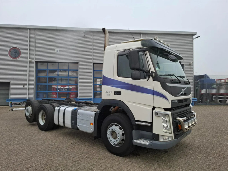 Volvo FM4-420 / VEB+ / LWDS / LIFT+LENKACHSE / ONLY:336223 KM / INLINER / AUTOMATIC / EURO-6 / 2018 - Cab chassis truck: picture 2 Volvo FM4-420 / VEB+ / LWDS / LIFT+LENKACHSE / ONLY:336223 KM / INLINER / AUTOMATIC / EURO-6 / 2018 - Cab chassis truck: picture 2