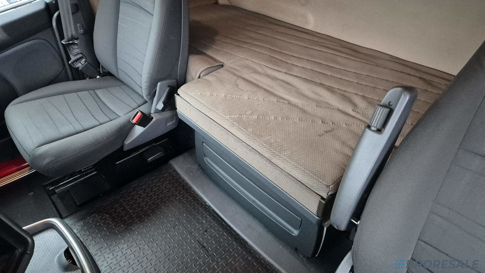 SCANIA R440 TOP LINE EURO 5 - Tractor unit: picture 5 SCANIA R440 TOP LINE EURO 5 - Tractor unit: picture 5