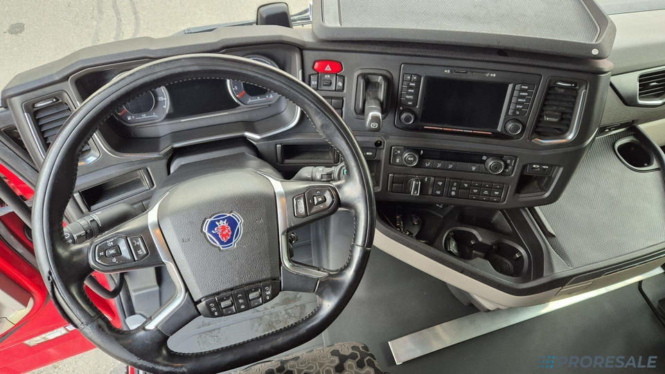 SCANIA S450 N323 NGS TOP LINE EURO 6 - Tractor unit: picture 4 SCANIA S450 N323 NGS TOP LINE EURO 6 - Tractor unit: picture 4