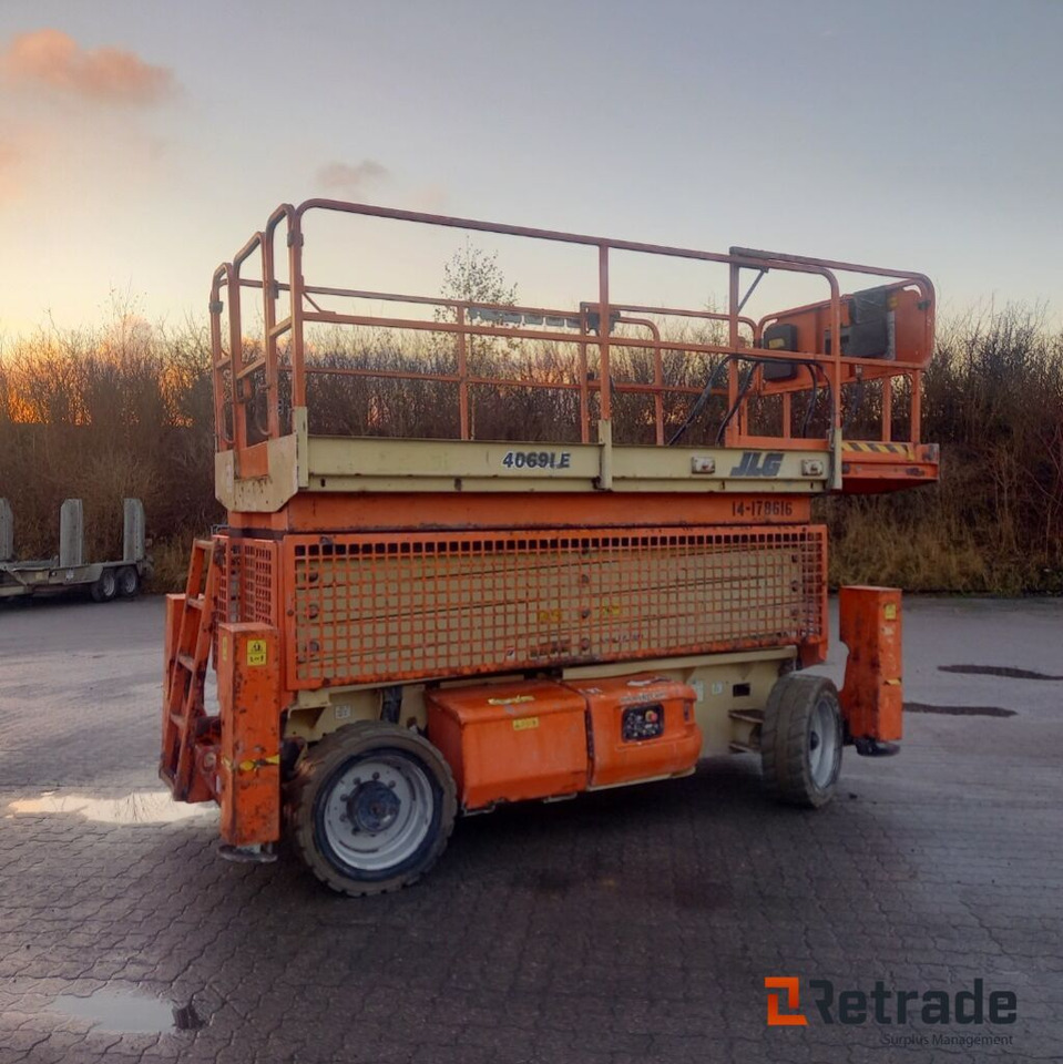 JLG 4069 EL - Ellift. - Construction machinery: picture 5 JLG 4069 EL - Ellift. - Construction machinery: picture 5