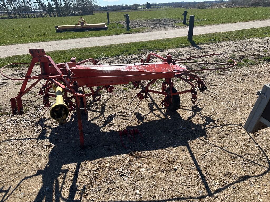 Scan Farm SR320 Hø - Rive - Garden equipment: picture 1 Scan Farm SR320 Hø - Rive - Garden equipment: picture 1