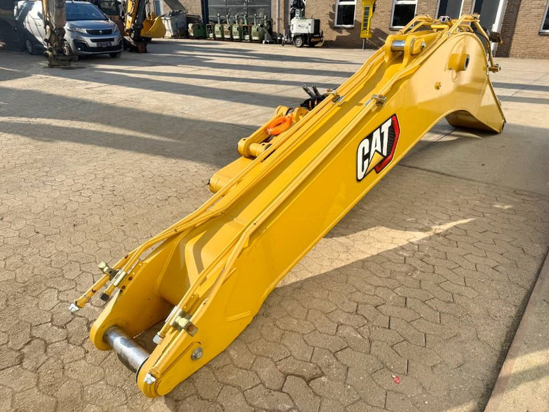 Cat 323 BOOM + STICK (BRAND NEW / Hammer Lines) - Attachment for Construction machinery: picture 5 Cat 323 BOOM + STICK (BRAND NEW / Hammer Lines) - Attachment for Construction machinery: picture 5