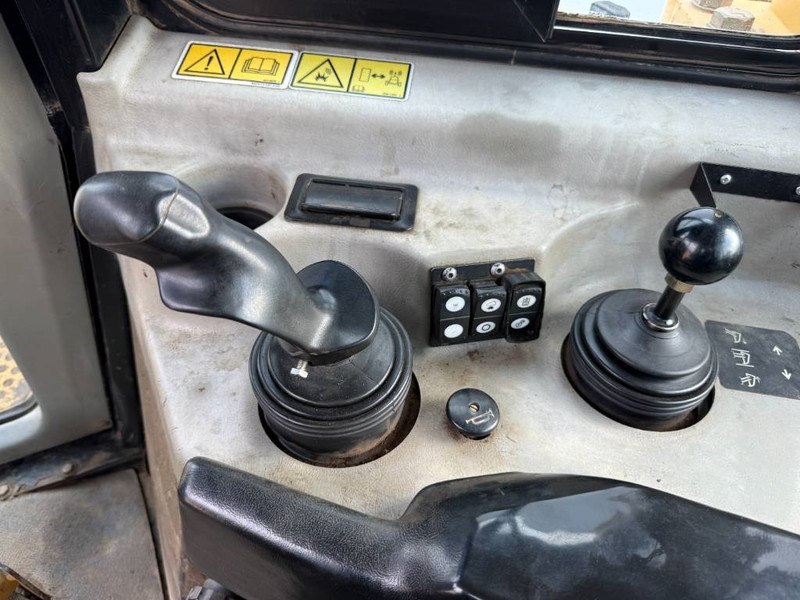 Bulldozer Cat D6T XW - CE Certified / Ripper Valve / Camera: picture 11 Bulldozer Cat D6T XW - CE Certified / Ripper Valve / Camera: picture 11