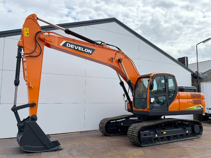 Develon Doosan DX205 - New / Unused / Hammer Lines - Crawler excavator: picture 2 Develon Doosan DX205 - New / Unused / Hammer Lines - Crawler excavator: picture 2