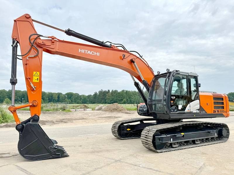 Hitachi ZX220LC-5G / 2024 ULTRA MODEL / ISUZU ENGINE - Crawler excavator: picture 2 Hitachi ZX220LC-5G / 2024 ULTRA MODEL / ISUZU ENGINE - Crawler excavator: picture 2