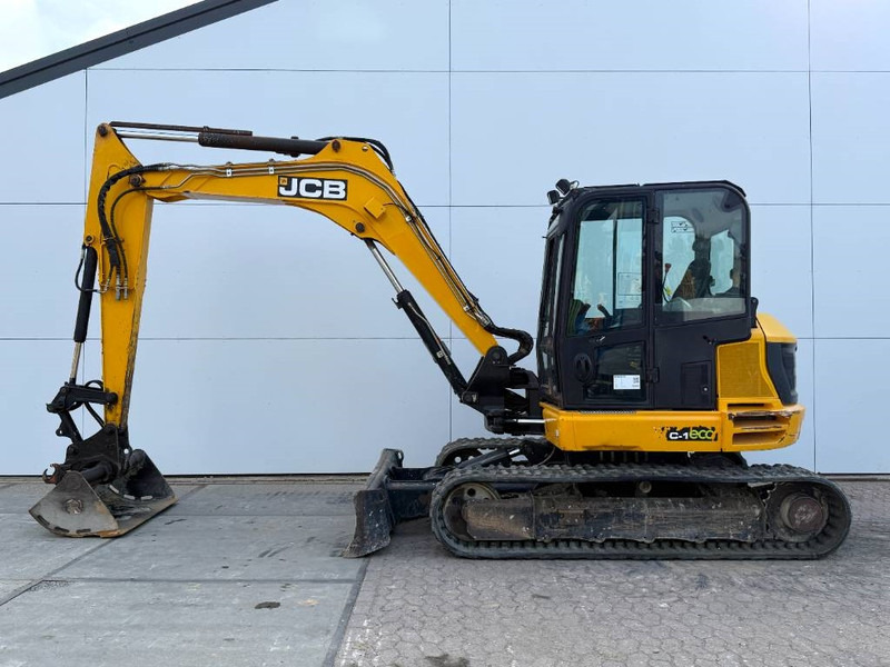 JCB 86C-1 - Hammer Lines / Quick Coupler - Mini excavator: picture 1 JCB 86C-1 - Hammer Lines / Quick Coupler - Mini excavator: picture 1