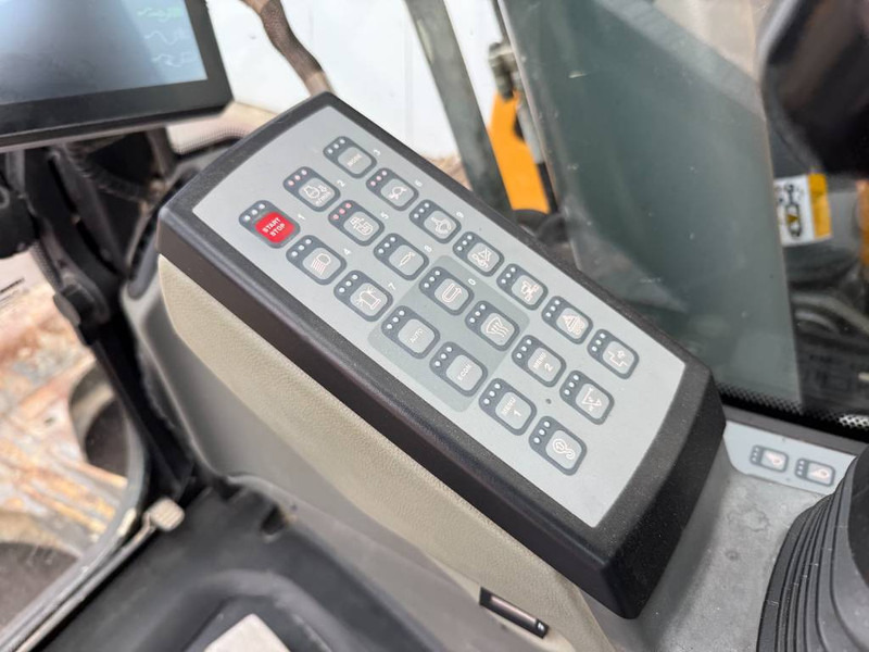 Crawler excavator Liebherr R926LC Compact - Oilquick / TRIMPLE GPS Prepaired: picture 13