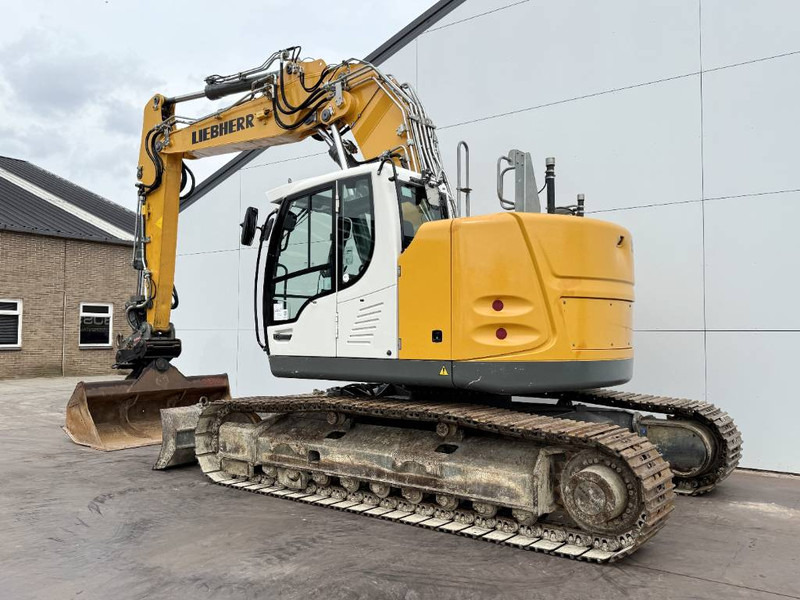 Liebherr R926LC Compact - Oilquick / TRIMPLE GPS Prepaired - Crawler excavator: picture 3 Liebherr R926LC Compact - Oilquick / TRIMPLE GPS Prepaired - Crawler excavator: picture 3