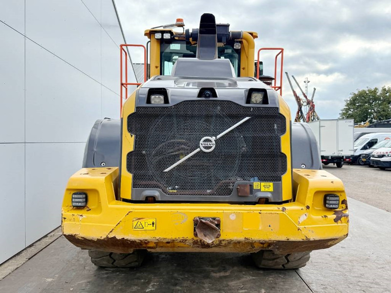 Volvo L120H - 3rd Function / Quick Coupler - Wheel loader: picture 4 Volvo L120H - 3rd Function / Quick Coupler - Wheel loader: picture 4