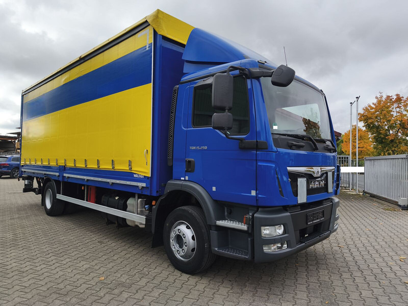 MAN TGM 15.250 Plane Gardine Euro 6 4x2 AHK LBW (39) - Curtainsider truck: picture 2 MAN TGM 15.250 Plane Gardine Euro 6 4x2 AHK LBW (39) - Curtainsider truck: picture 2