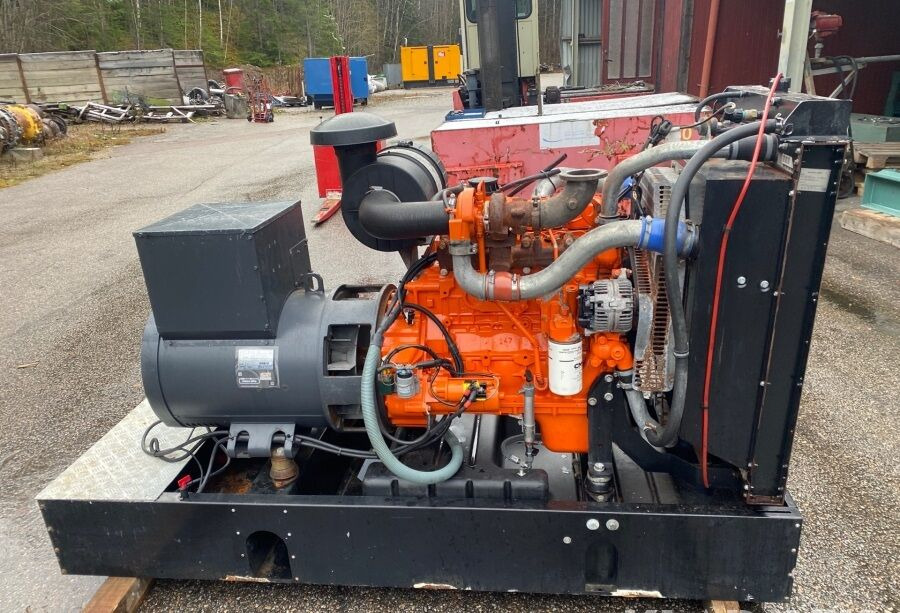 Diversen ECP34 2S4 - Iveco Engine,126kVA,New oils, filters, Mecc Alte ECP34 2S4 Diversen ECP34 2S4 - Iveco Engine,126kVA,New oils, filters, Mecc Alte ECP34 2S4 - Iveco Engine,126kVA,New oils, filters, Like New - Generator set: picture 3 Diversen ECP34 2S4 - Iveco Engine,126kVA,New oils, filters, Mecc Alte ECP34 2S4 Diversen ECP34 2S4 - Iveco Engine,126kVA,New oils, filters, Mecc Alte ECP34 2S4 - Iveco Engine,126kVA,New oils, filters, Like New - Generator set: picture 3