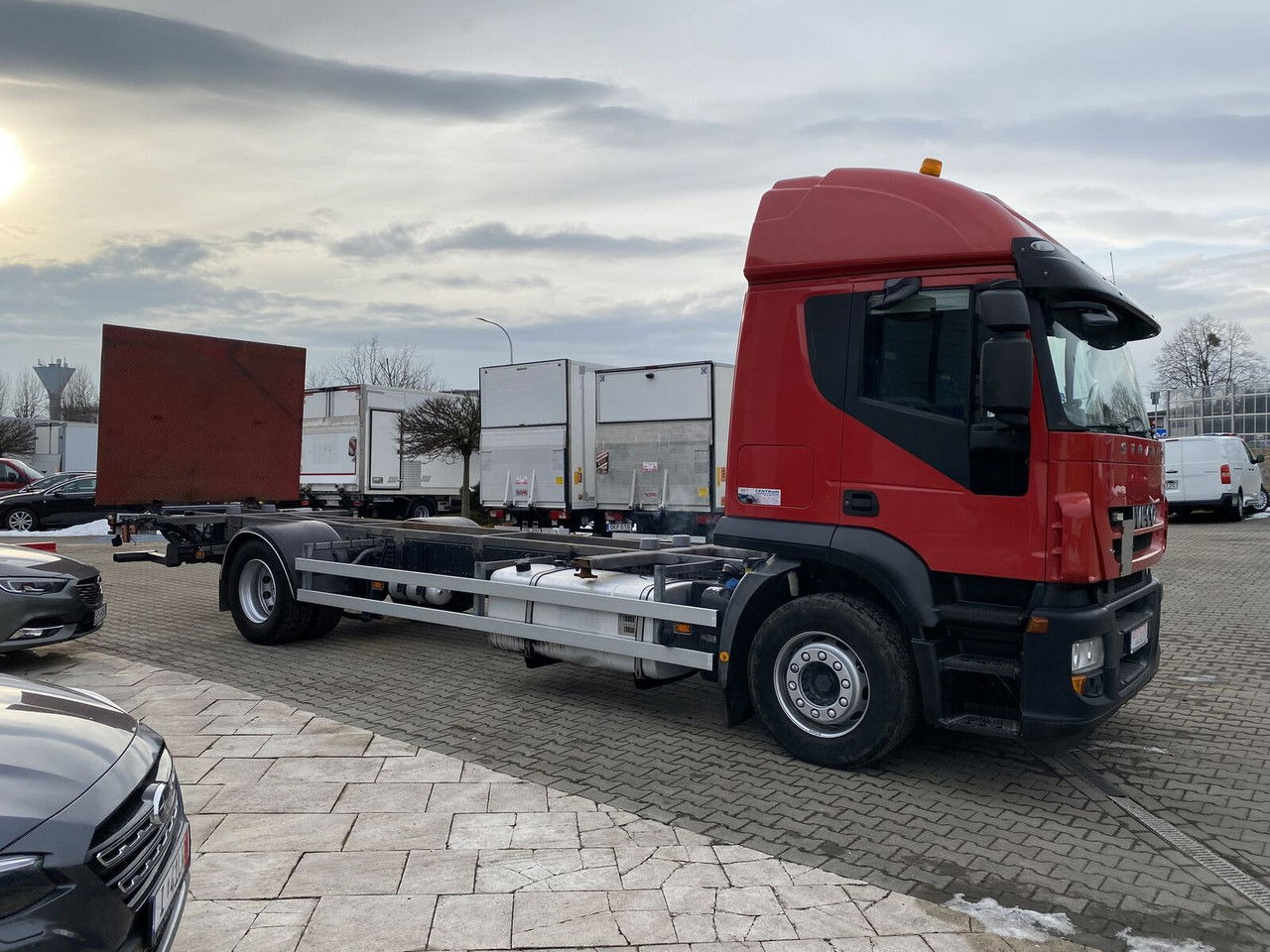 Iveco Stralis 360 AT 190 / Euro 5 / NEW Service / Long Frame Iveco Stralis 360 AT 190 / Euro 5 / NEW Service / Long Frame - Cab chassis truck: picture 5 Iveco Stralis 360 AT 190 / Euro 5 / NEW Service / Long Frame Iveco Stralis 360 AT 190 / Euro 5 / NEW Service / Long Frame - Cab chassis truck: picture 5