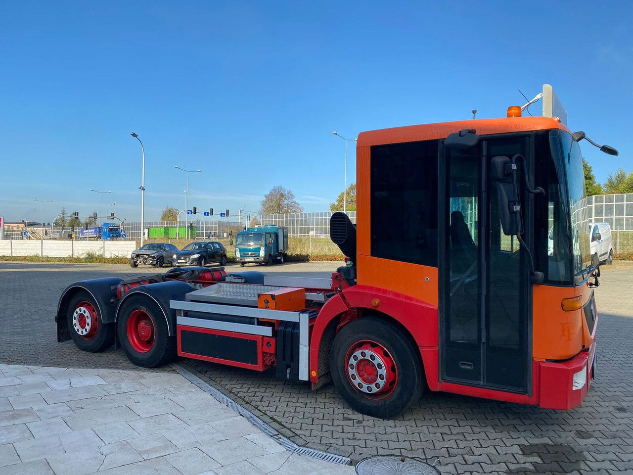 MERCEDES-BENZ Eqonic 2628 - 1 Owner - Euro6 - LOW KM - Cab chassis truck: picture 3 MERCEDES-BENZ Eqonic 2628 - 1 Owner - Euro6 - LOW KM - Cab chassis truck: picture 3