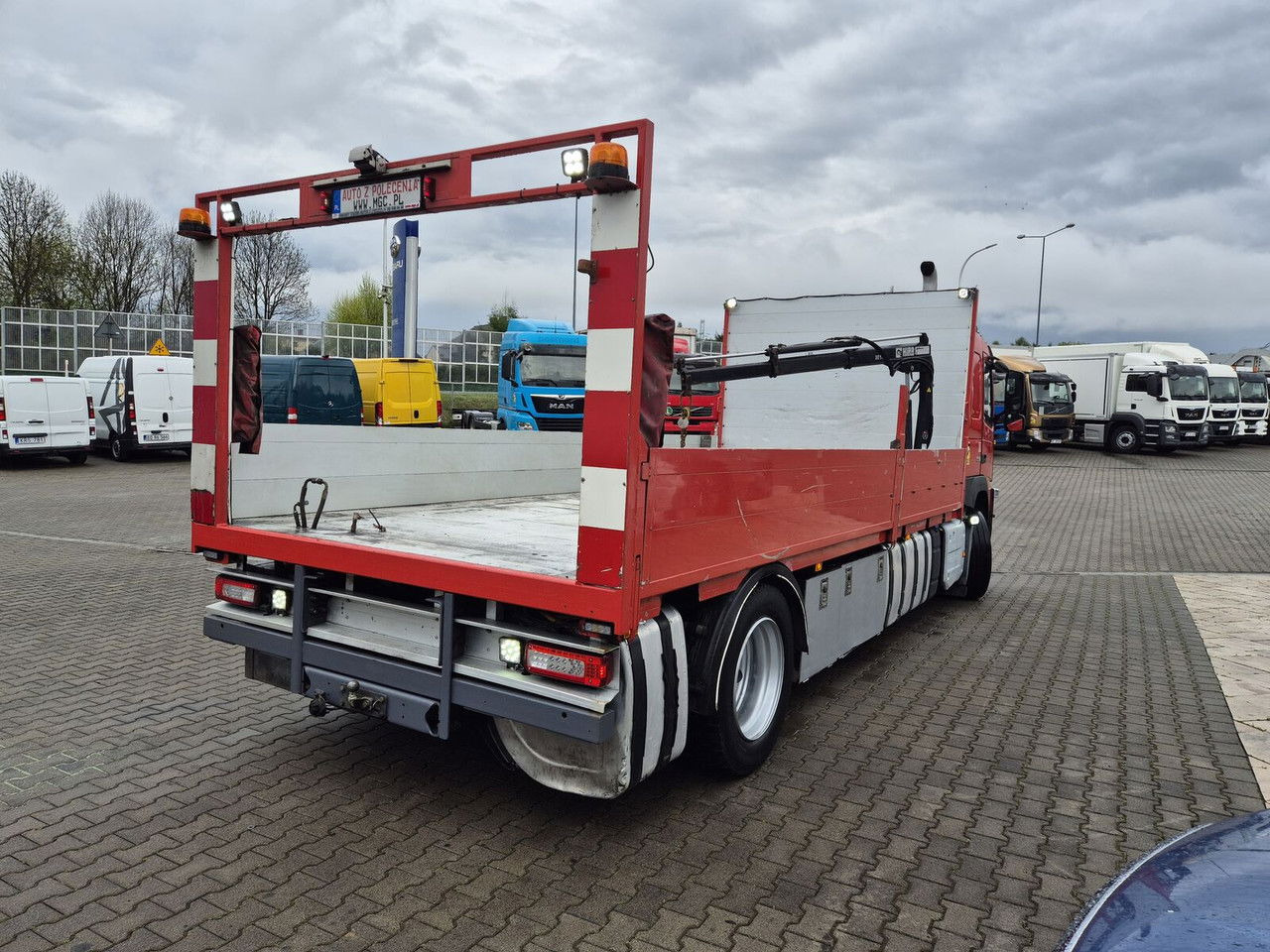 Dropside/ Flatbed truck, Crane truck Volvo FM 330 HDS Hiab / 1 Owner / Euro 6 / Serviced: picture 8