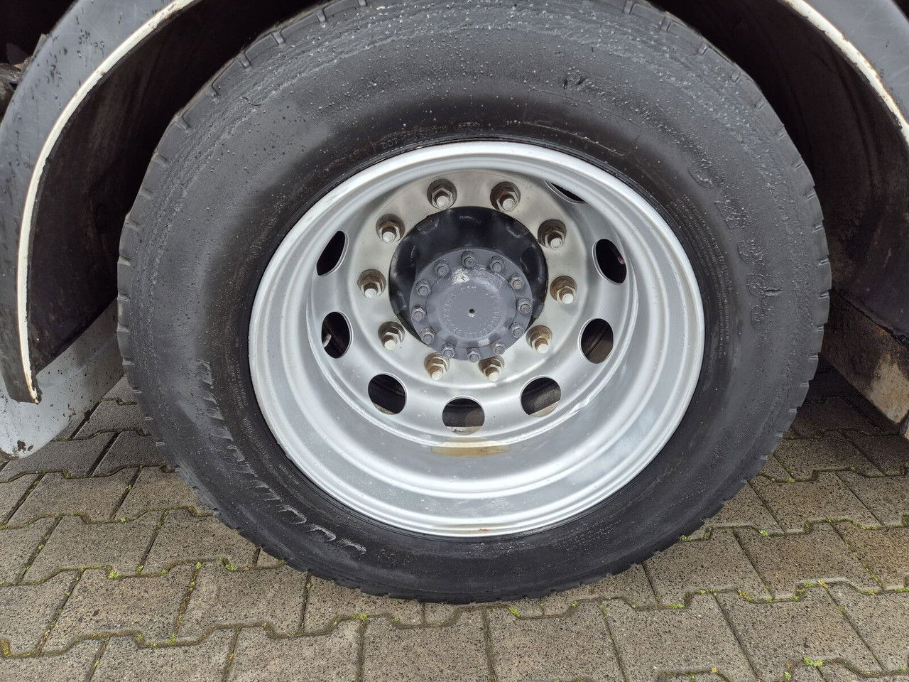 Dropside/ Flatbed truck, Crane truck Volvo FM 330 HDS Hiab / 1 Owner / Euro 6 / Serviced: picture 19