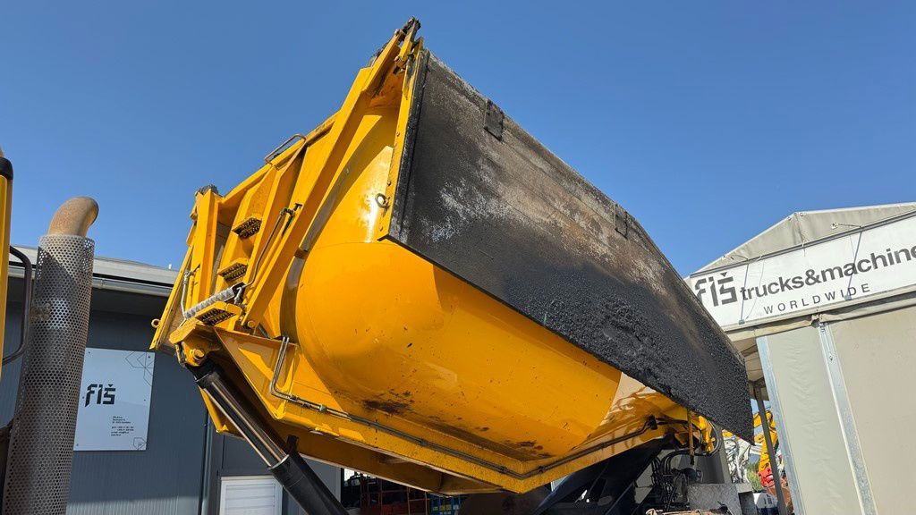 Meiller Asphalt mulda tipper - with chassis - Tipper body: picture 5 Meiller Asphalt mulda tipper - with chassis - Tipper body: picture 5
