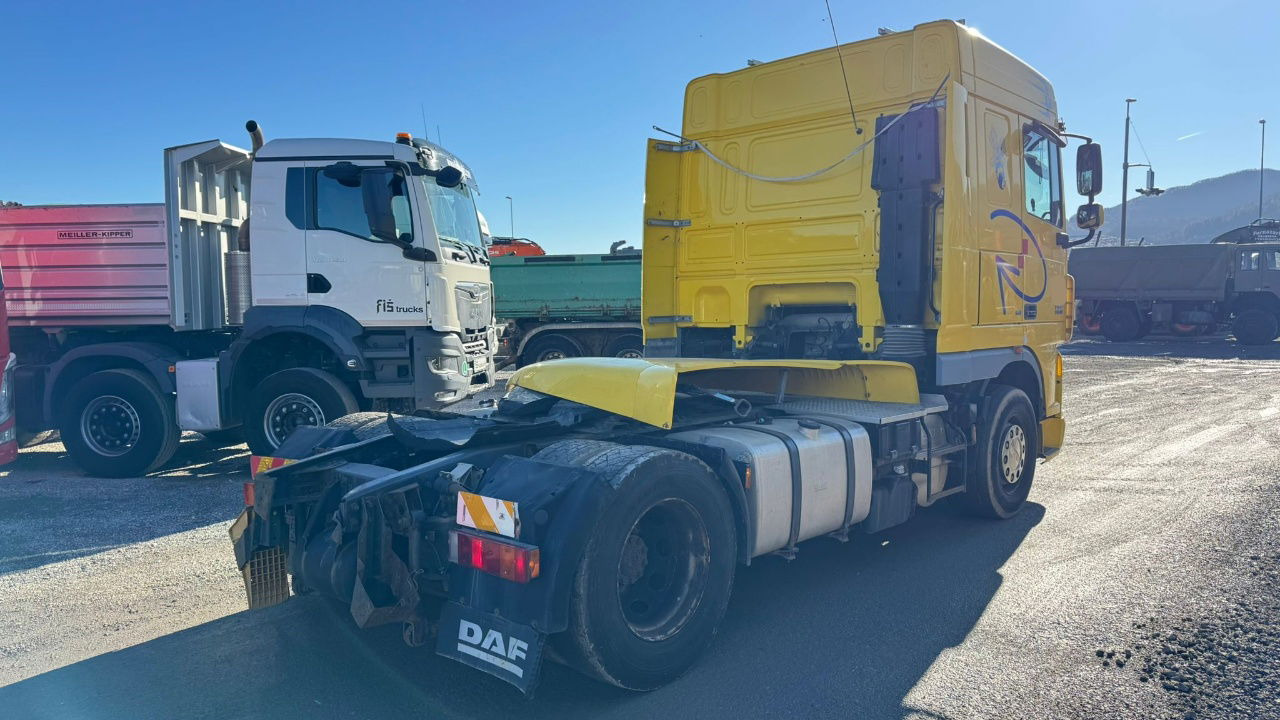 DAF XF 105.460 4x2 tractor unit - manual gear - Tractor unit: picture 5 DAF XF 105.460 4x2 tractor unit - manual gear - Tractor unit: picture 5