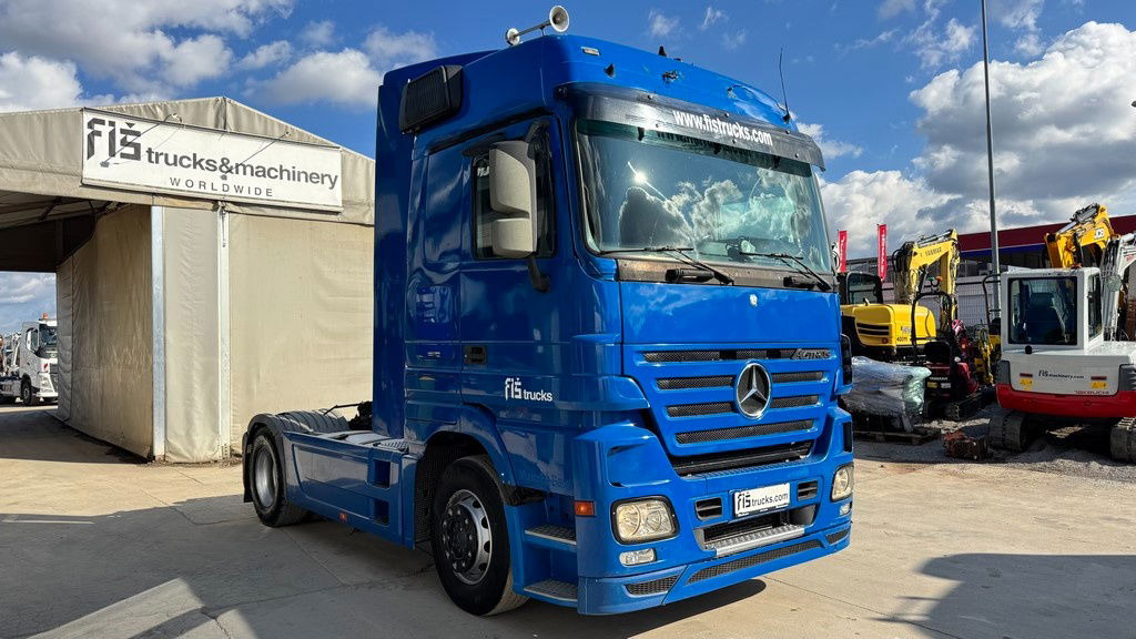 Mercedes-Benz Actros 1844 4x2 tractor unit - retarder - Tractor unit: picture 3 Mercedes-Benz Actros 1844 4x2 tractor unit - retarder - Tractor unit: picture 3