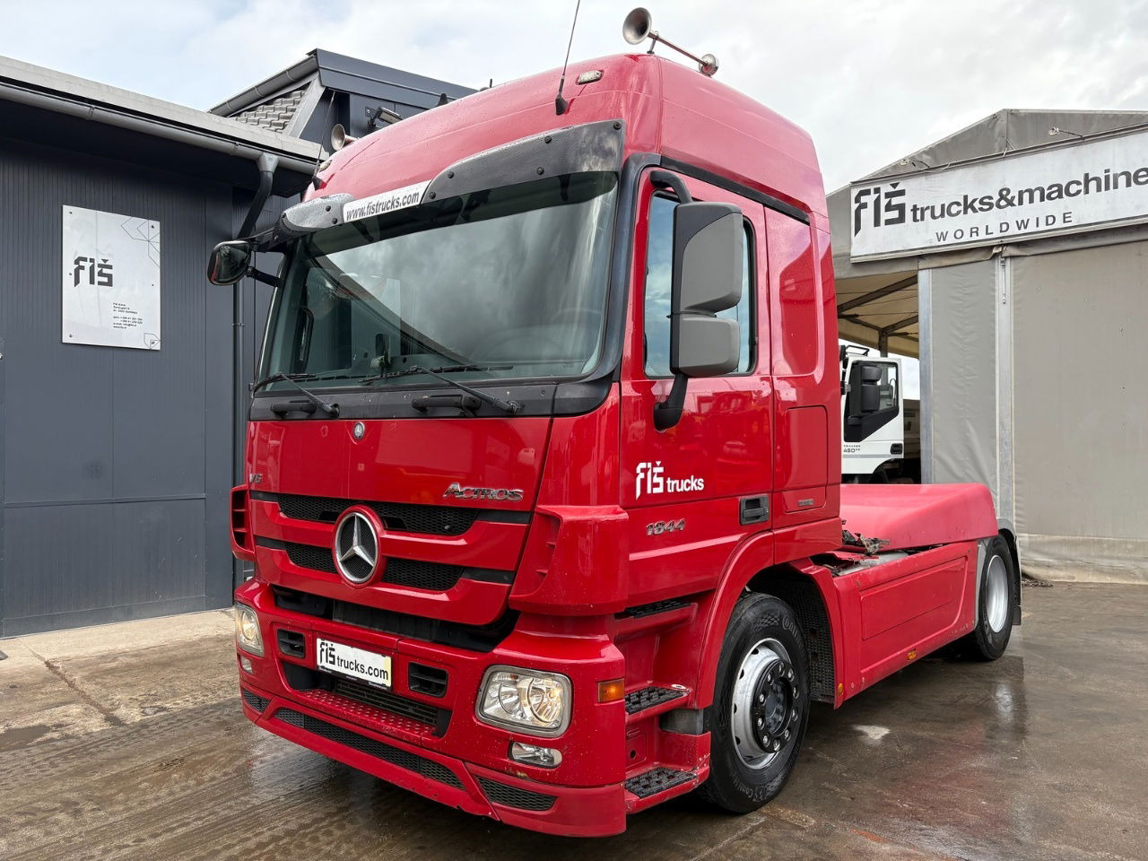 Mercedes-Benz Actros 1844 4x2 tractor unit - retarder - Tractor unit: picture 1 Mercedes-Benz Actros 1844 4x2 tractor unit - retarder - Tractor unit: picture 1