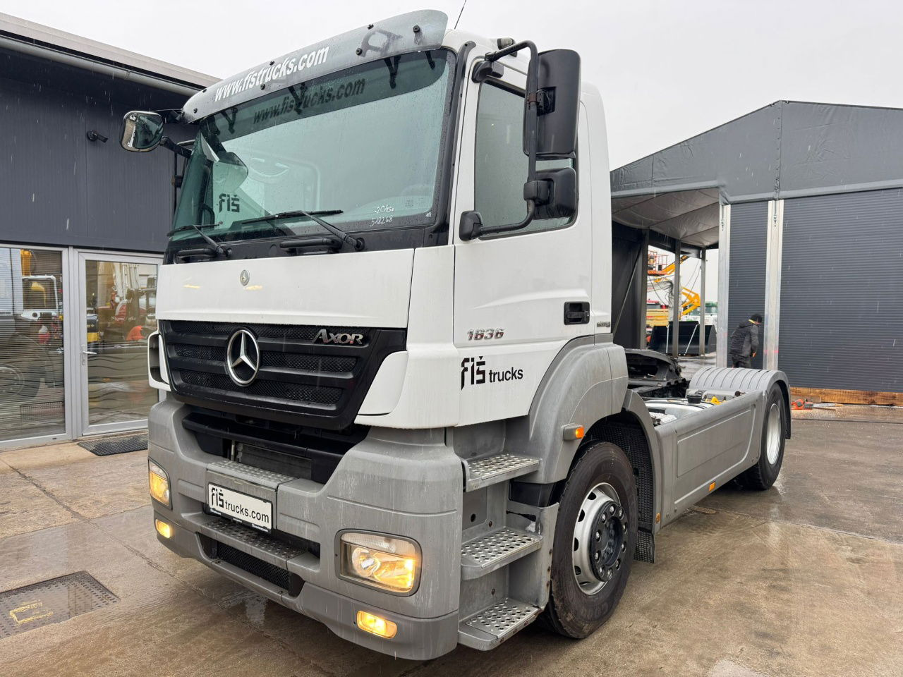 Mercedes-Benz Axor 1836 4x2 tipper hydraulics - Tractor unit: picture 1 Mercedes-Benz Axor 1836 4x2 tipper hydraulics - Tractor unit: picture 1