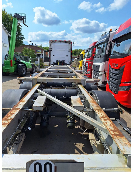 Trailor SYY3TT ADR - Container transporter/ Swap body semi-trailer: picture 5 Trailor SYY3TT ADR - Container transporter/ Swap body semi-trailer: picture 5