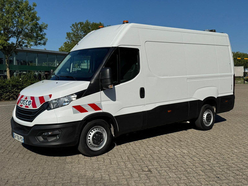 Iveco Daily 35S14 Voice Alicia Spraakassistent Voice - Panel van: picture 2 Iveco Daily 35S14 Voice Alicia Spraakassistent Voice - Panel van: picture 2