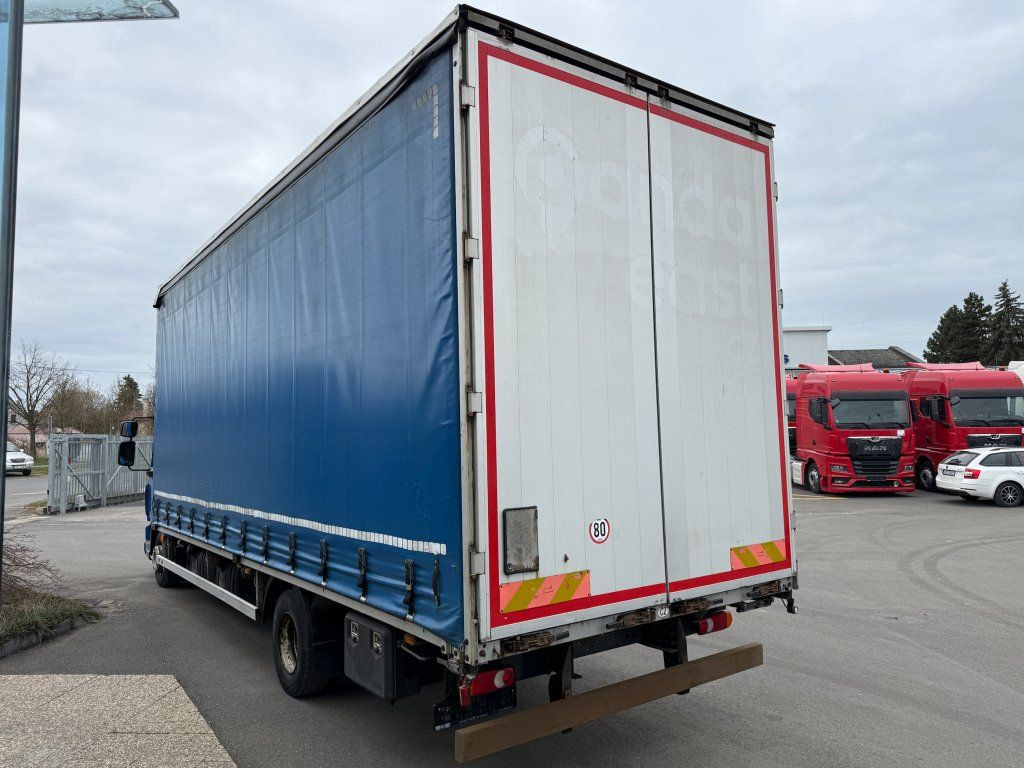 DAF LF220 EURO 6 - Curtainsider truck: picture 5 DAF LF220 EURO 6 - Curtainsider truck: picture 5